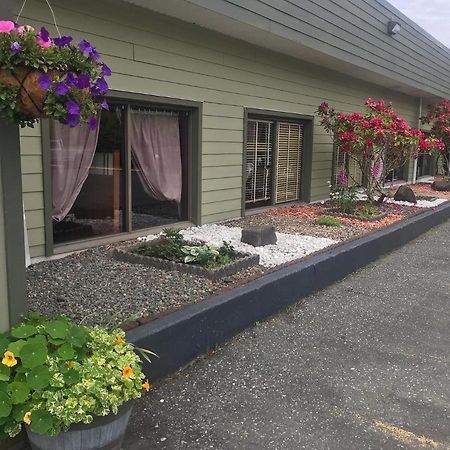 Airport Inn Port Hardy Zewnętrze zdjęcie