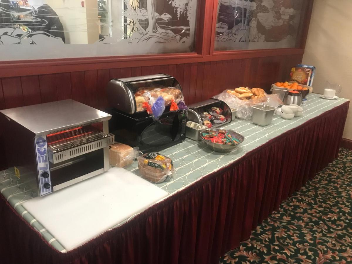 Airport Inn Port Hardy Zewnętrze zdjęcie