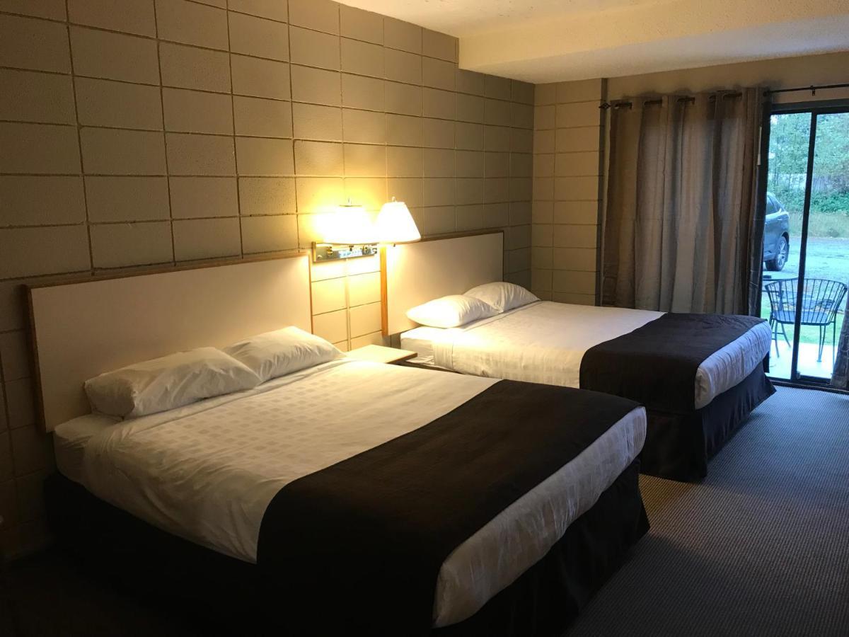 Airport Inn Port Hardy Zewnętrze zdjęcie