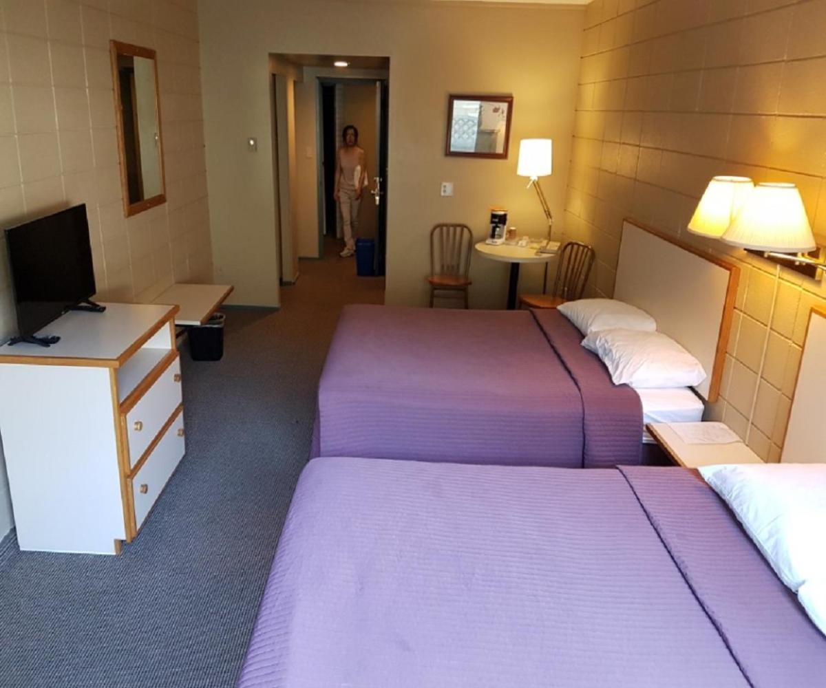 Airport Inn Port Hardy Zewnętrze zdjęcie